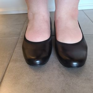 Gabor black leather loafers